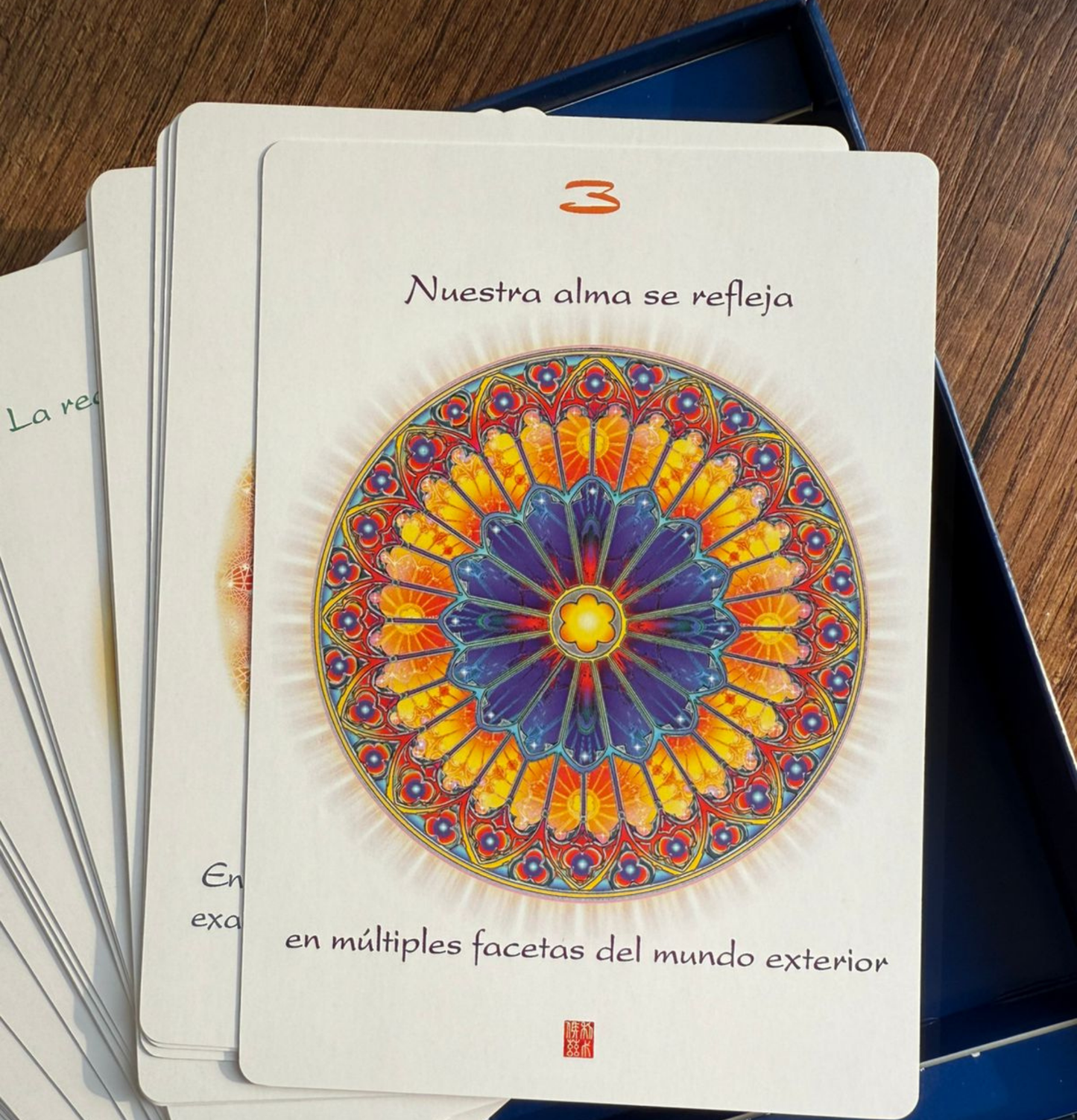 Mandalas Fuerza para el alma y el espíritu. Libro y 32 mandalas.